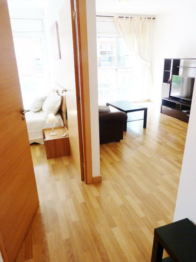 Tarragonaapartments Arrabassada Beach Bagian luar foto
